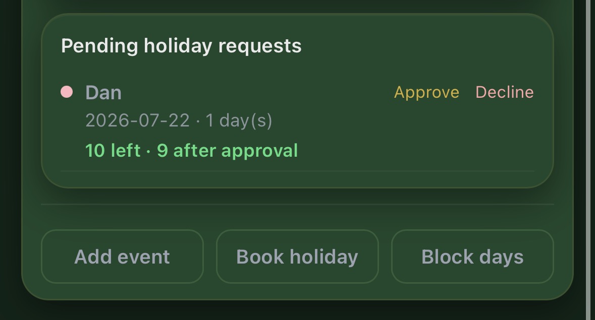 Pending holiday request with approve and decline controls